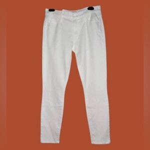 🔥MOTHER!! WHITE DENIM JEANS!! SUPER HOT! THE CHARMER “GLASS SLIPPER”🔥